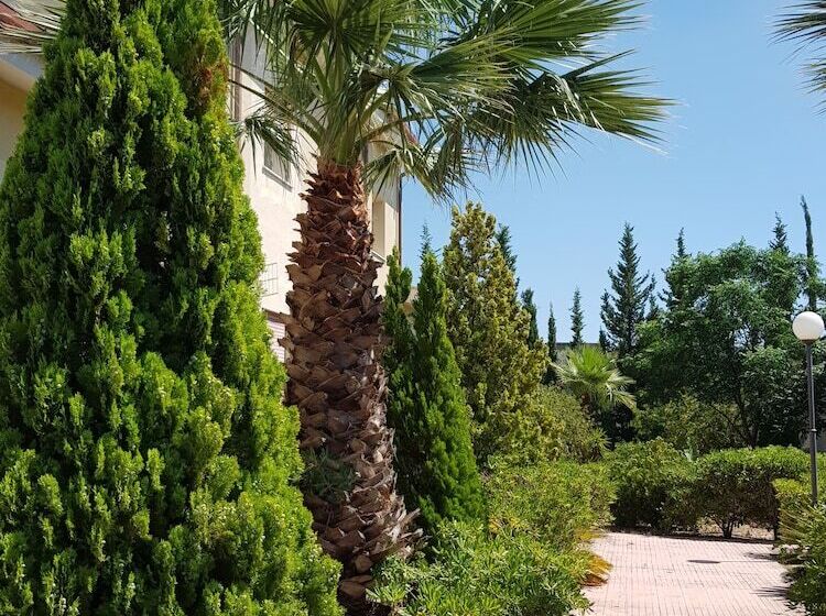 민박 Mamre Village