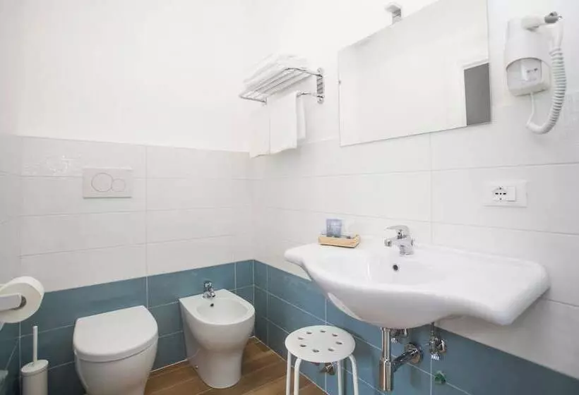 Aamiaismajoitus (B&B) Mediterranean Rooms