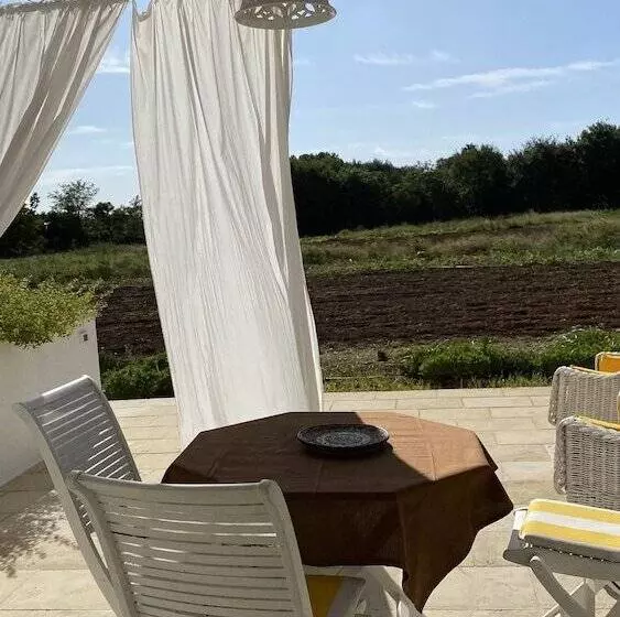 ベッドアンドブレックファースト Tenuta Donnanna Agriturismo&glamping