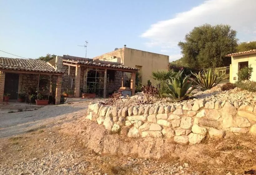 تختخواب و صبحانه Vento Del Sud