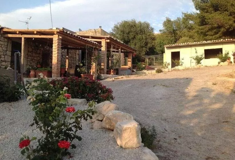 تختخواب و صبحانه Vento Del Sud