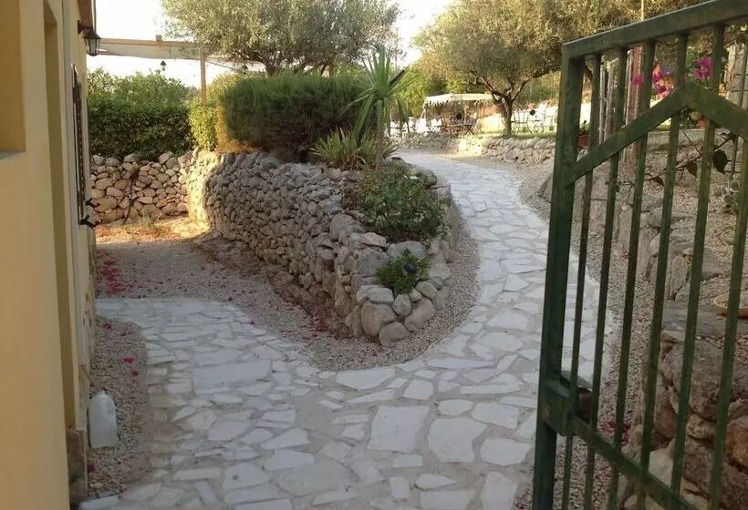 تختخواب و صبحانه Vento Del Sud