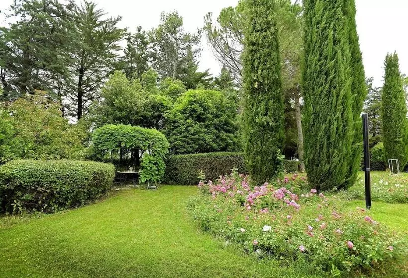 Aamiaismajoitus (B&B) Villa Lupo