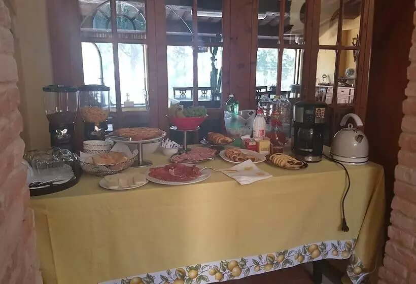 Aamiaismajoitus (B&B) Villa Lupo