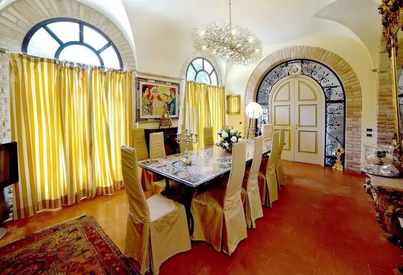 Aamiaismajoitus (B&B) Villa Lupo