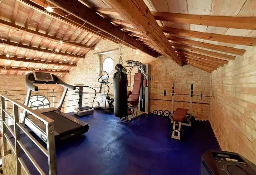 Aamiaismajoitus (B&B) Villa Lupo