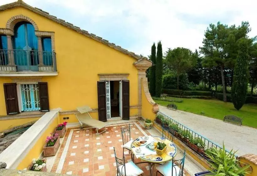 Aamiaismajoitus (B&B) Villa Lupo