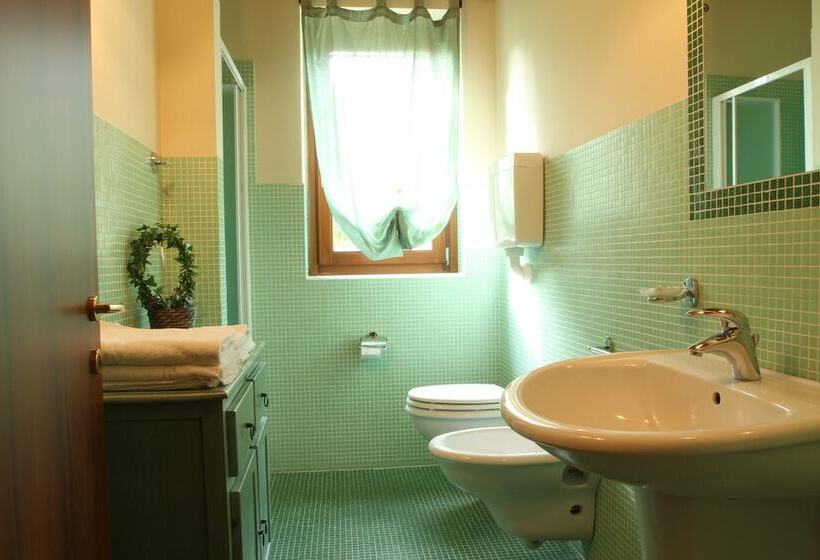 Сельский отель Agriturismo Cascina Crocelle