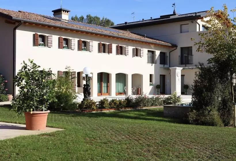 田舎風ホテル Agriturismo Villa Almè
