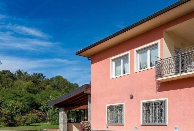 La Rosa Tra I Laghi B&b