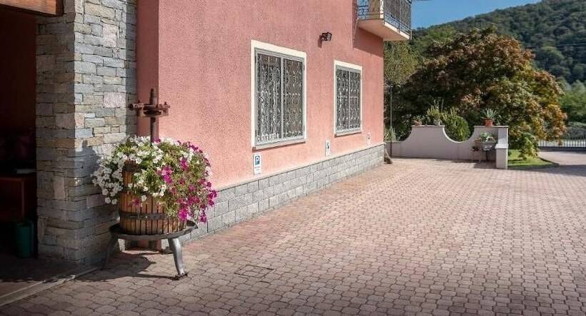 La Rosa Tra I Laghi B&b