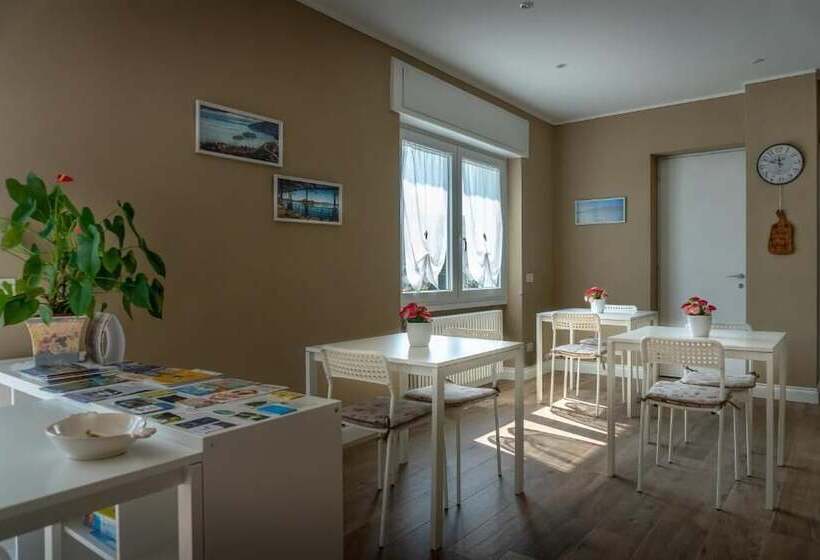 La Rosa Tra I Laghi B&b