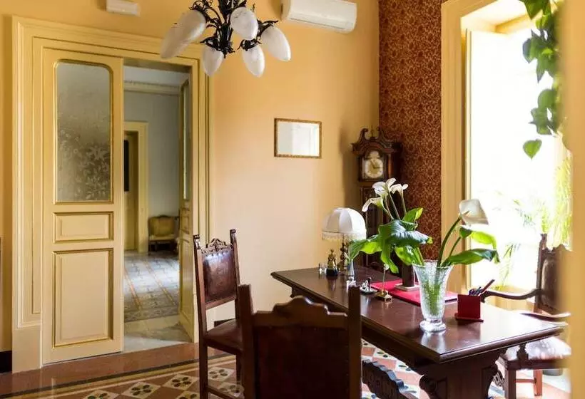 ペンション Palazzo Al Carmine Dimora Storica