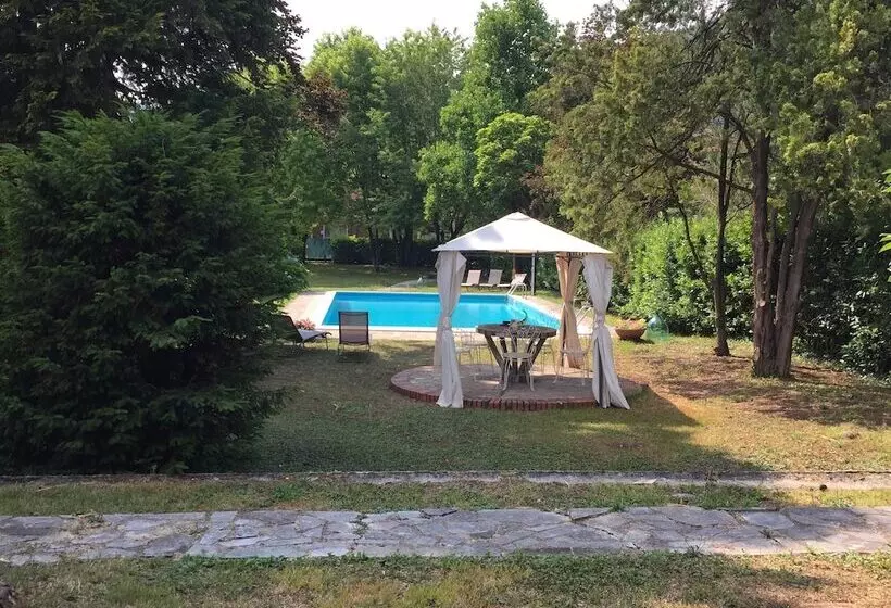 Majatalo Villa Cesarina, Vallio Terme , Salo’