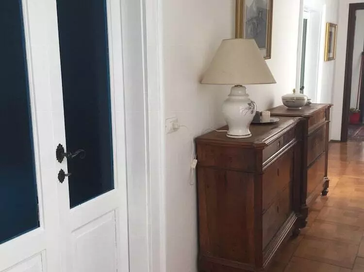 Majatalo Villa Cesarina, Vallio Terme , Salo’