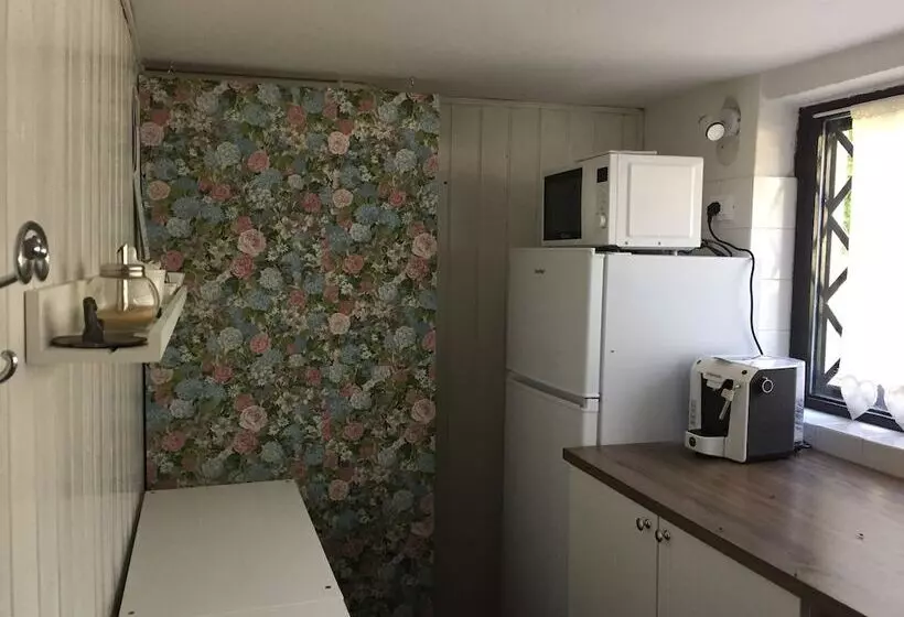 Majatalo Villa Cesarina, Vallio Terme , Salo’