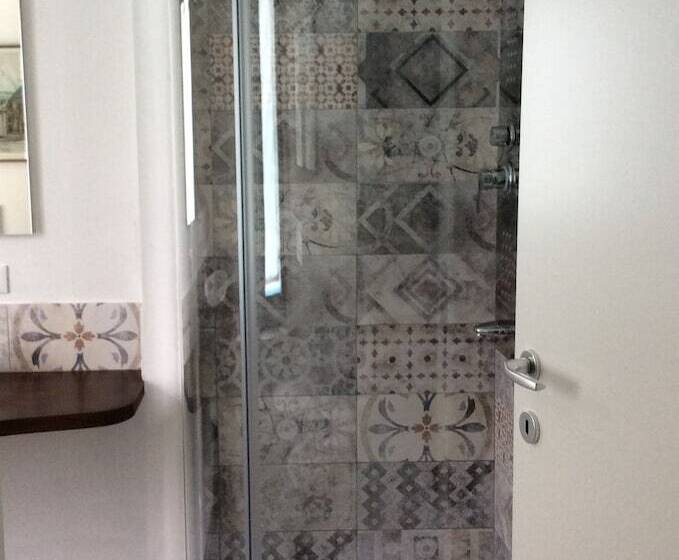 Пансион Villa Cesarina, Vallio Terme , Salo’