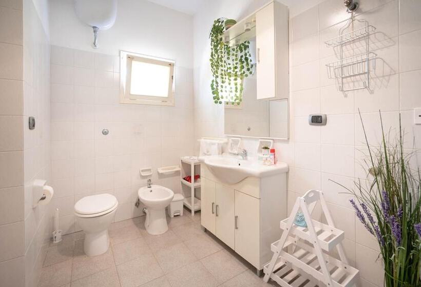 پانسیون Wepuglia La Maison D B&b