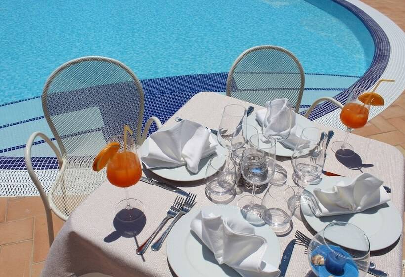 Poseidon Swim & Restaurant Apart