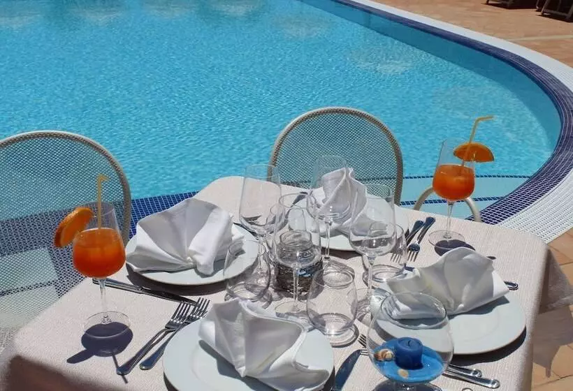Poseidon Swim & Restaurant Apart
