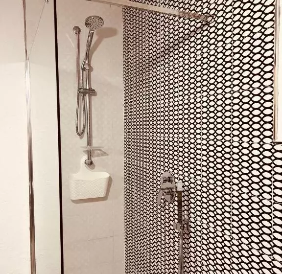 تختخواب و صبحانه Il Verdi Home