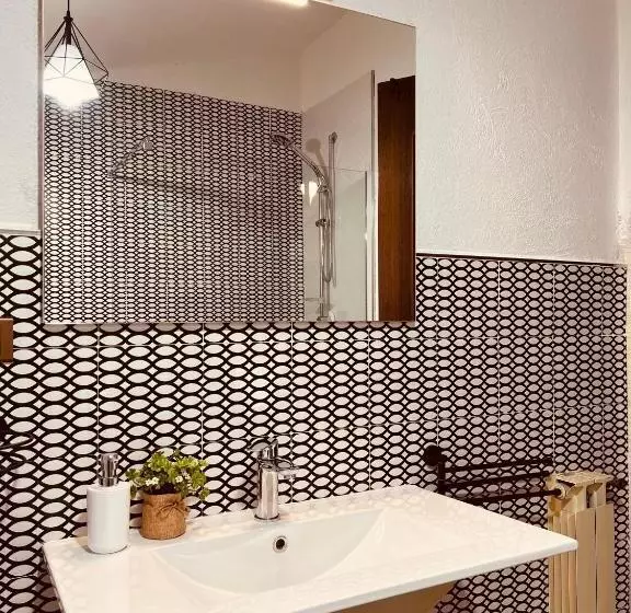 تختخواب و صبحانه Il Verdi Home