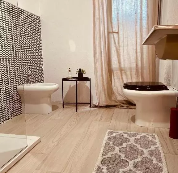 تختخواب و صبحانه Il Verdi Home