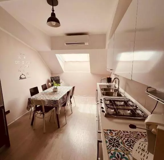 تختخواب و صبحانه Il Verdi Home