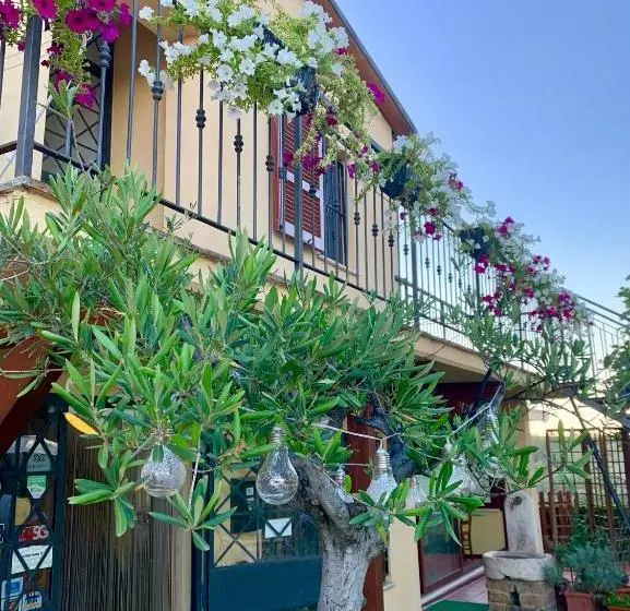 Chiaraluce Country House