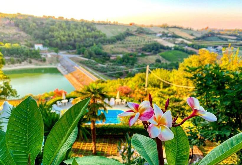 Chiaraluce Country House