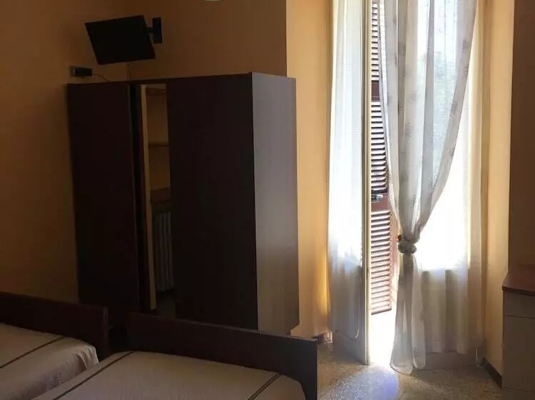 ホテル Albergo Ristorante Plaza