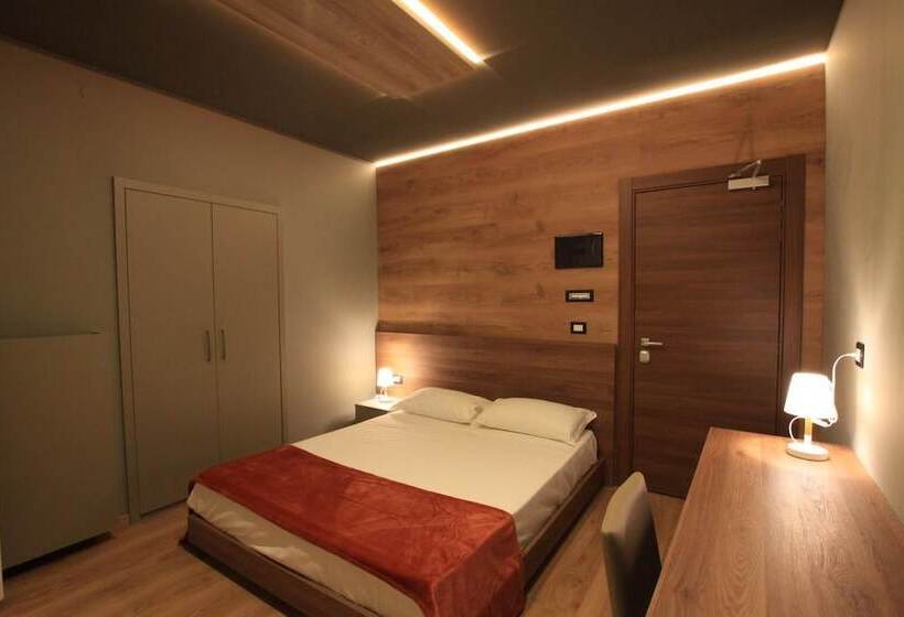 호텔 Albergo Ristorante Plaza