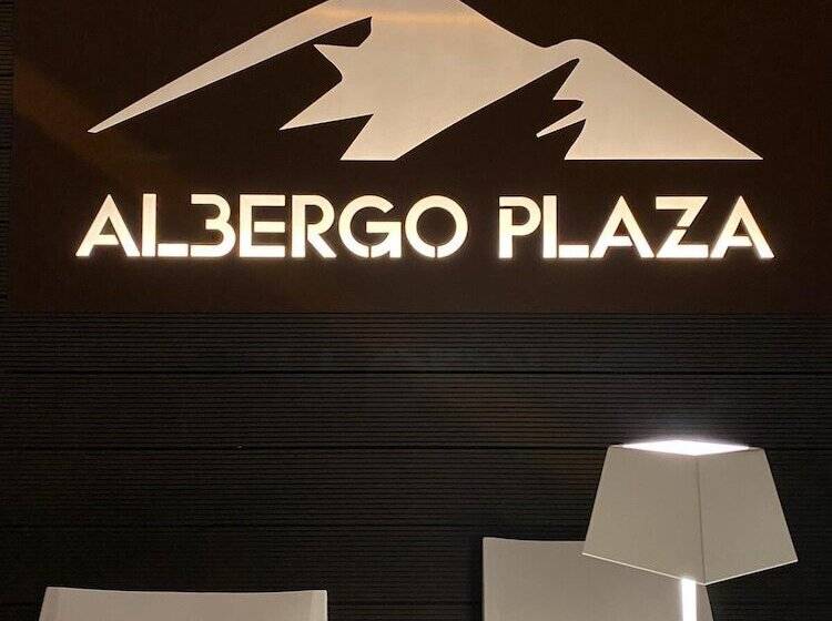 호텔 Albergo Ristorante Plaza
