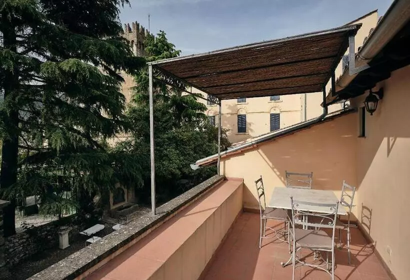 Maaseutuhotelli Agriturismo Castello Santa Margherita