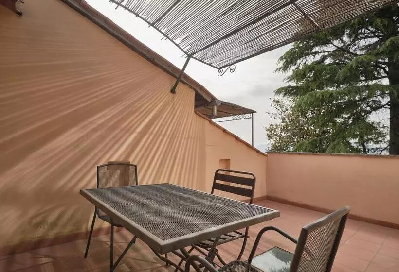 Maaseutuhotelli Agriturismo Castello Santa Margherita