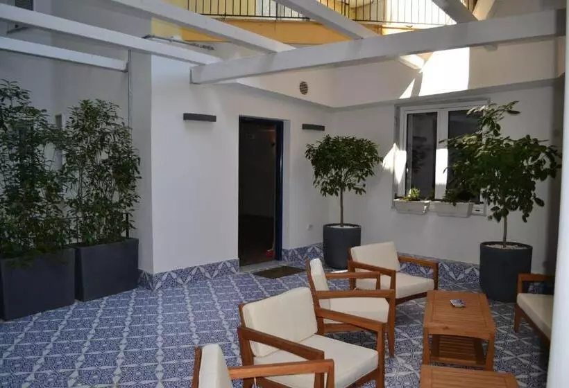 ペンション La Via Del Porto Charme Rooms