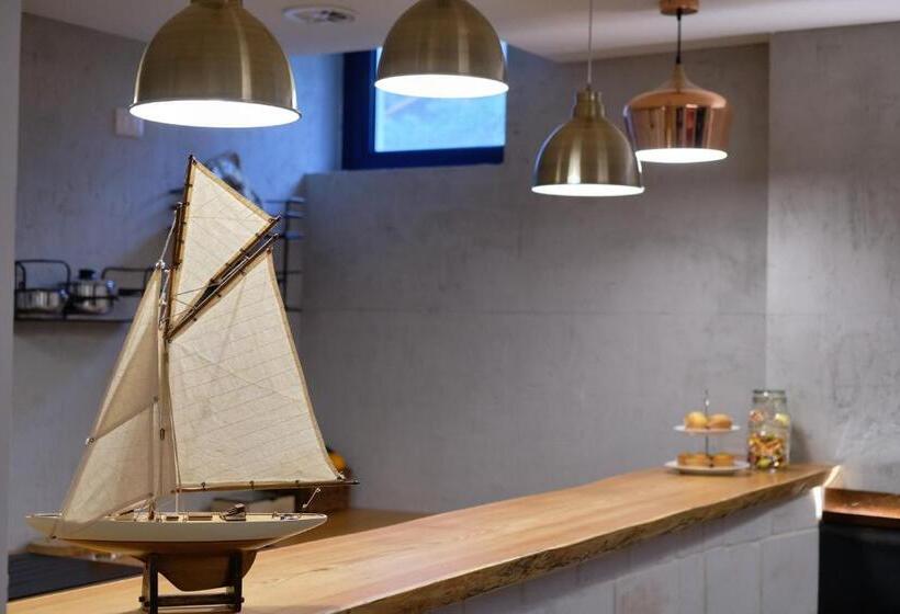 پانسیون La Via Del Porto Charme Rooms