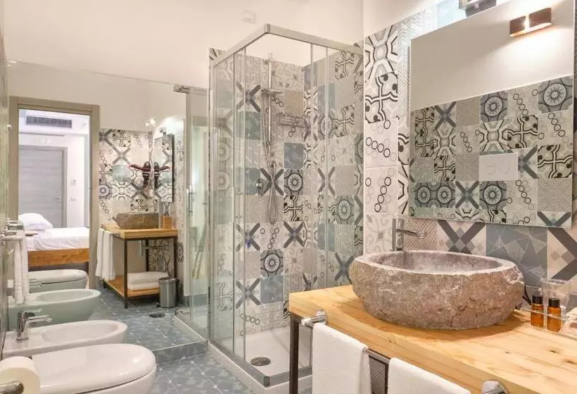 ペンション La Via Del Porto Charme Rooms