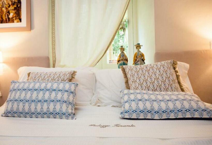 بنسيون Palazzo Taranto Luxury Rooms