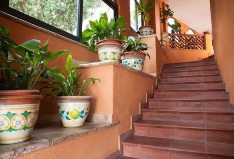 酒店 Andromaco Palace