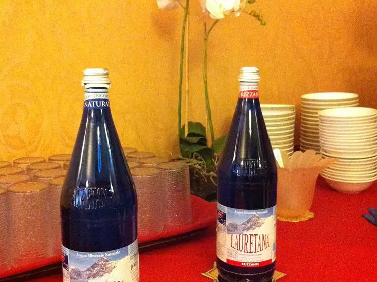 ホテル Astoria