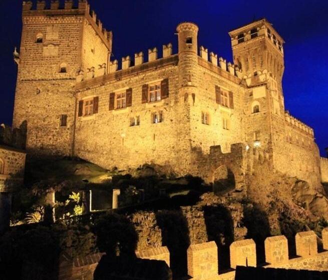 هتل Castello Di Pavone