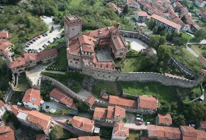 Отель Castello Di Pavone