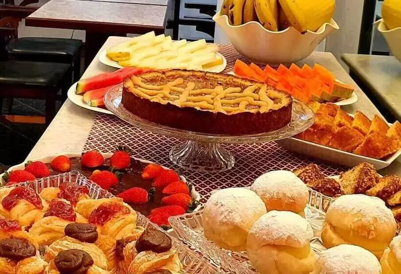 ホテル Golden Star