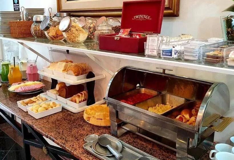 ホテル Golden Star