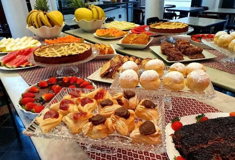 ホテル Golden Star