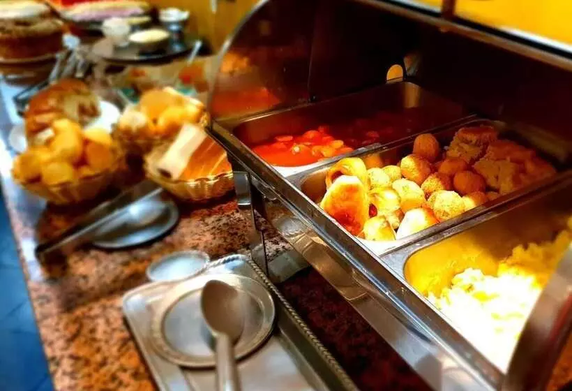 ホテル Golden Star