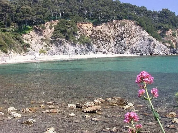 酒店 Grand Hôtel Dauphiné, Boutique Hôtel & Suites