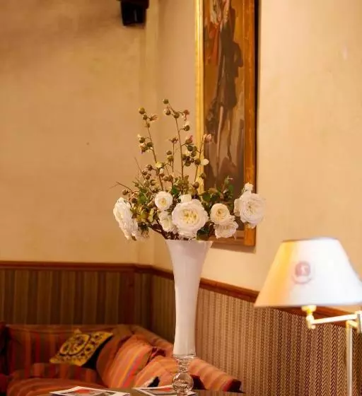 هتل Hacienda Montenmedio