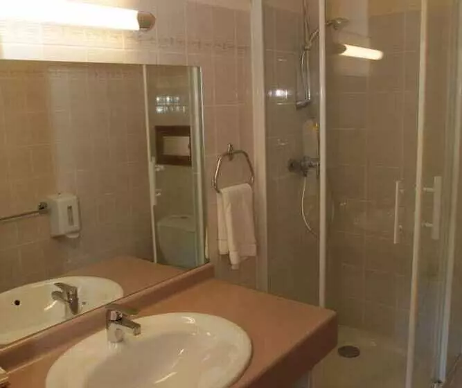 Отель Hôtel Spa La Truite Dorée